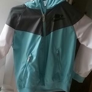 Nike jacket little boy size 6